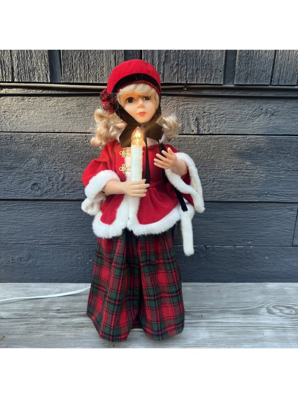 VTG 23" Motionette Victorian Woman Animated Christmas Greeter Tartan WORKS
